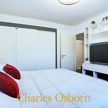 Le Lavandin 3 *, Parking *