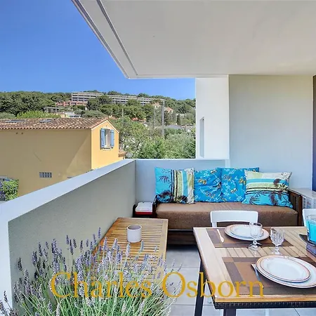 Le Lavandin 3 *, Parking Sète