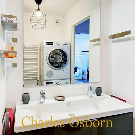 Le Lavandin 3 *, Parking Apartman *