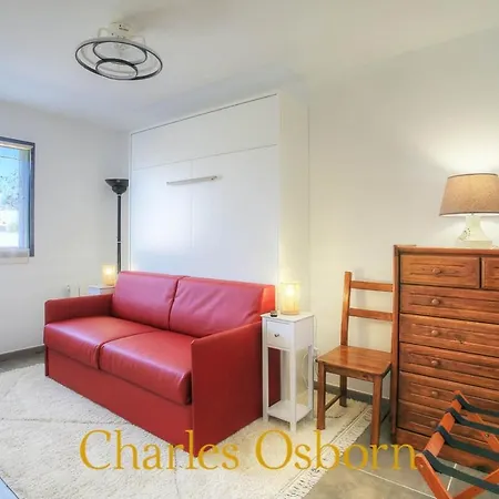 Le Lavandin 3 *, Parking Apartman