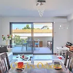 Le Lavandin 3 *, Parking Appartement